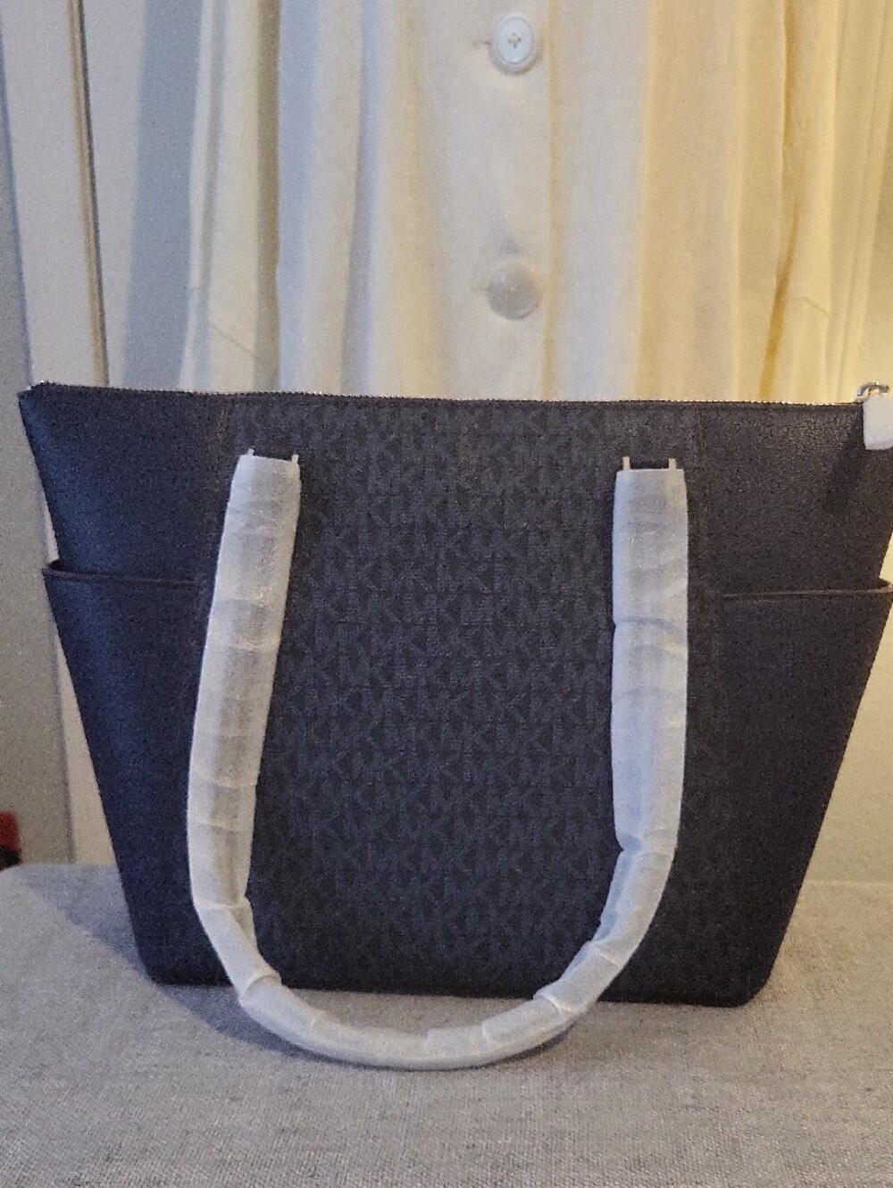 Michael Kors Navy MK Logo Tote with Silver Charm And Hardware - Picture 3 of 8